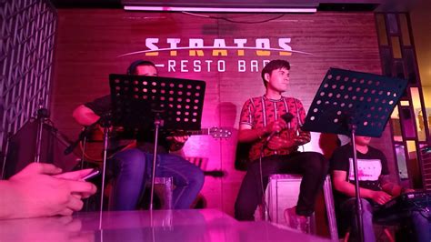 Stratos Resto Bar .